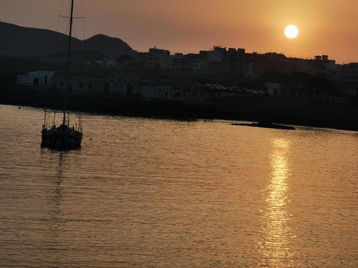 Sunny Apt With Terrace Coastal Area South Arona 阿罗纳 外观 照片