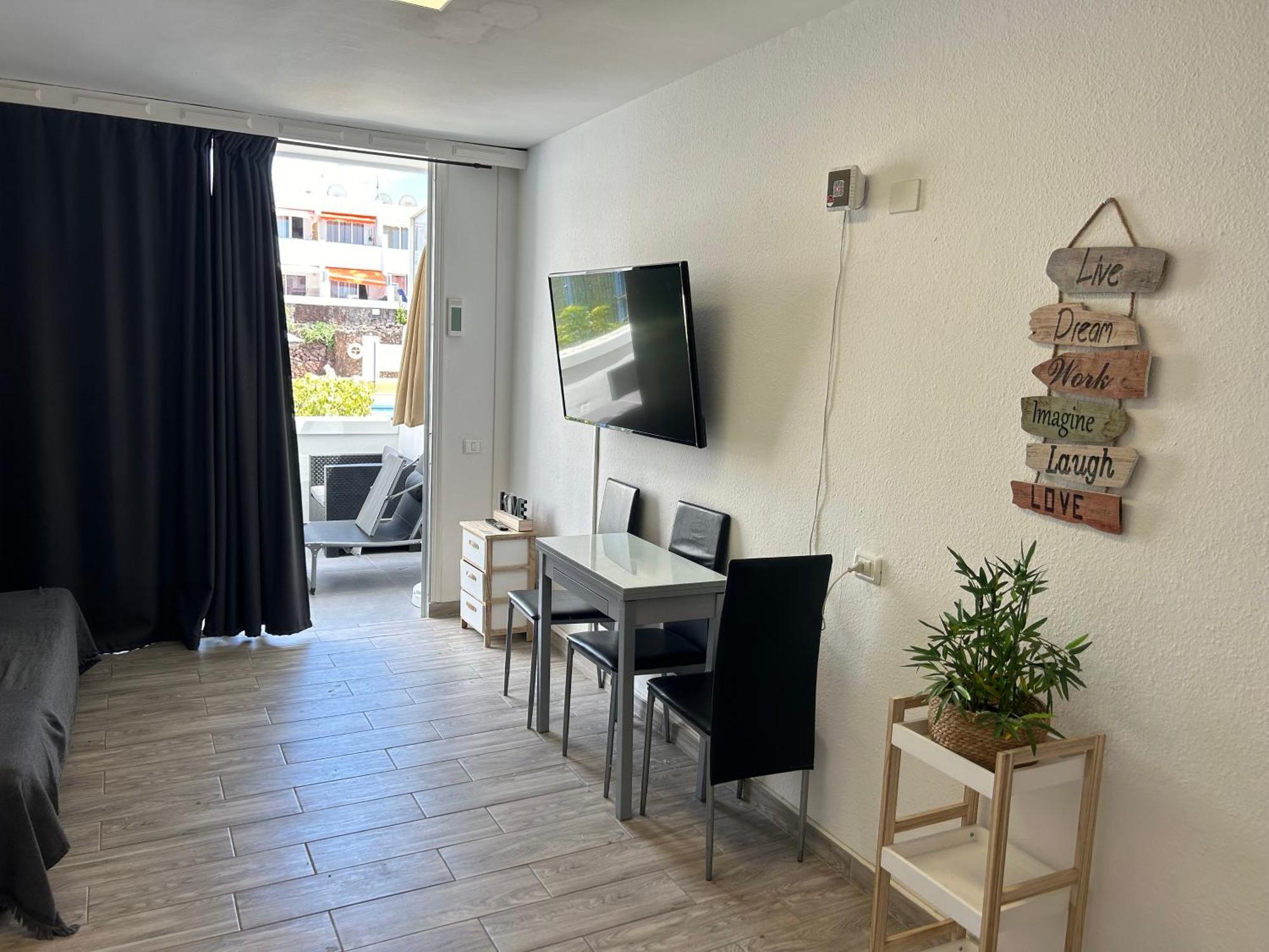 Sunny Apt With Terrace Coastal Area South Arona 阿罗纳 外观 照片
