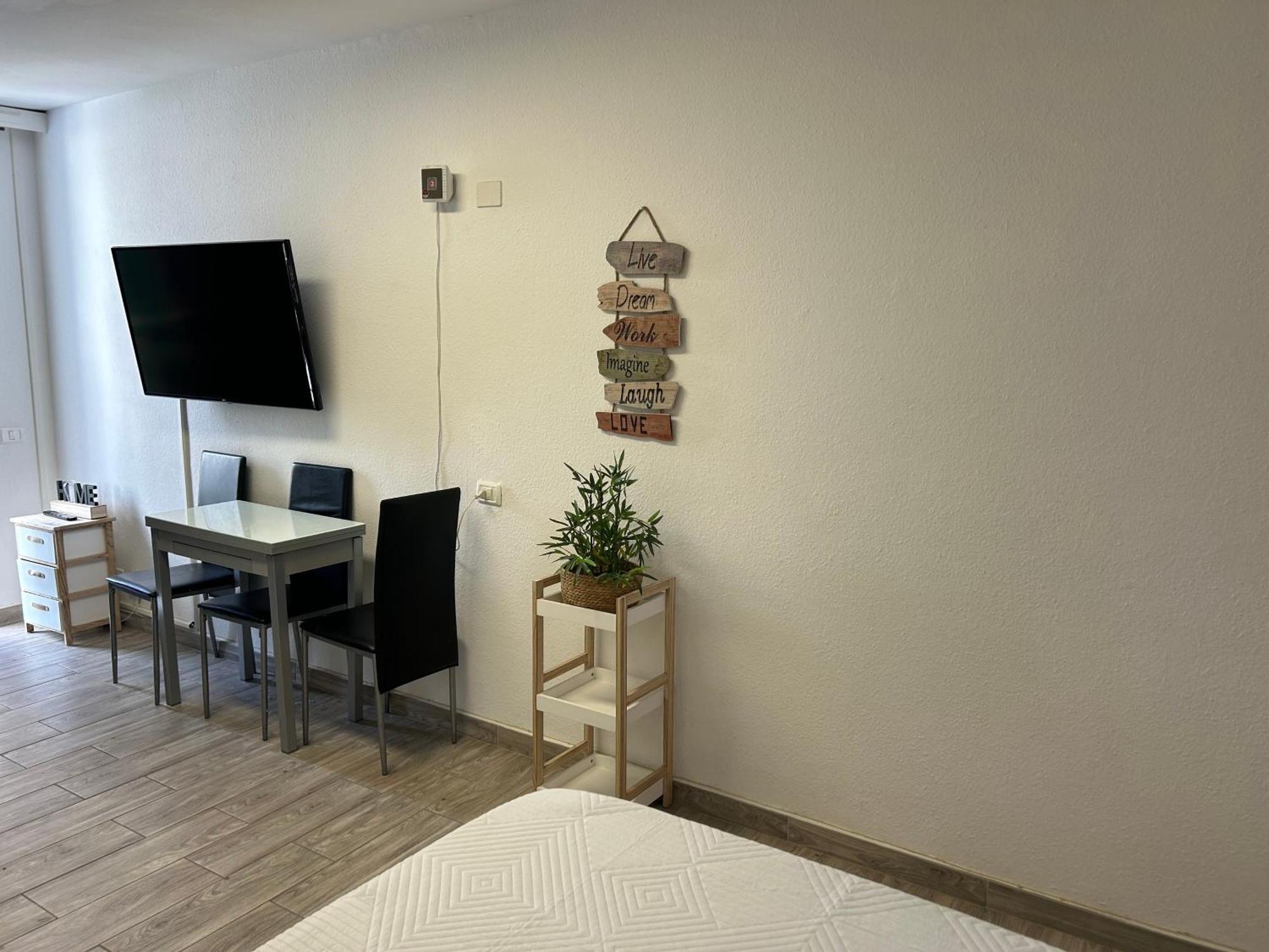 Sunny Apt With Terrace Coastal Area South Arona 阿罗纳 外观 照片